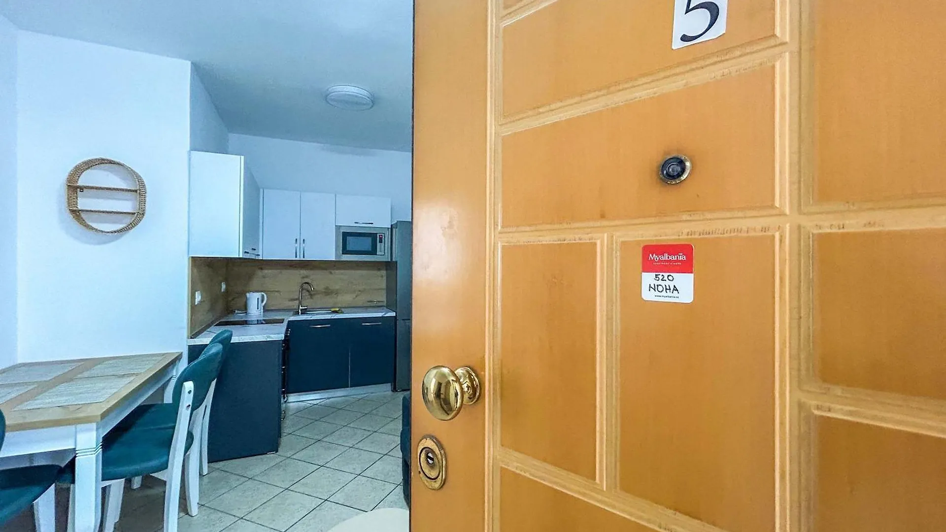 Royal 520 Apartment Durres Albania