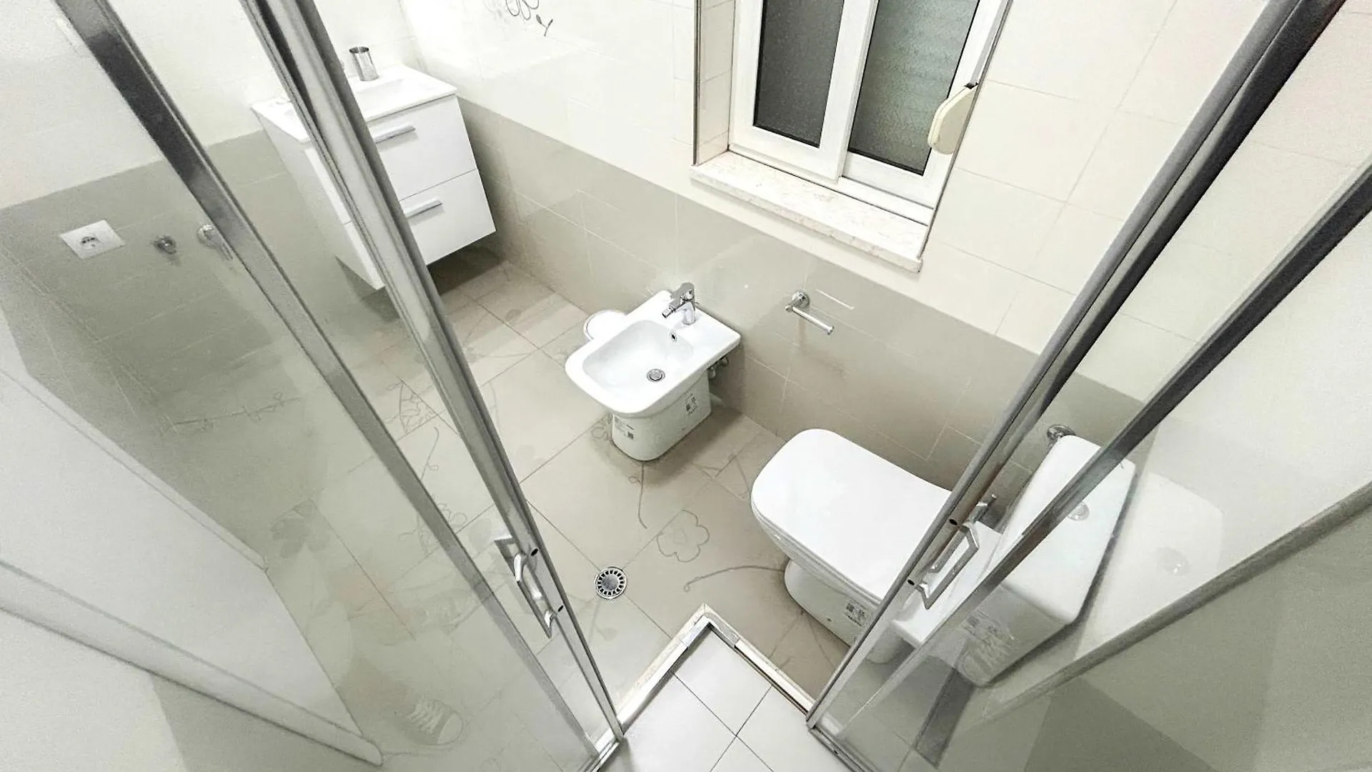 Royal 520 Apartment Durres 0*,