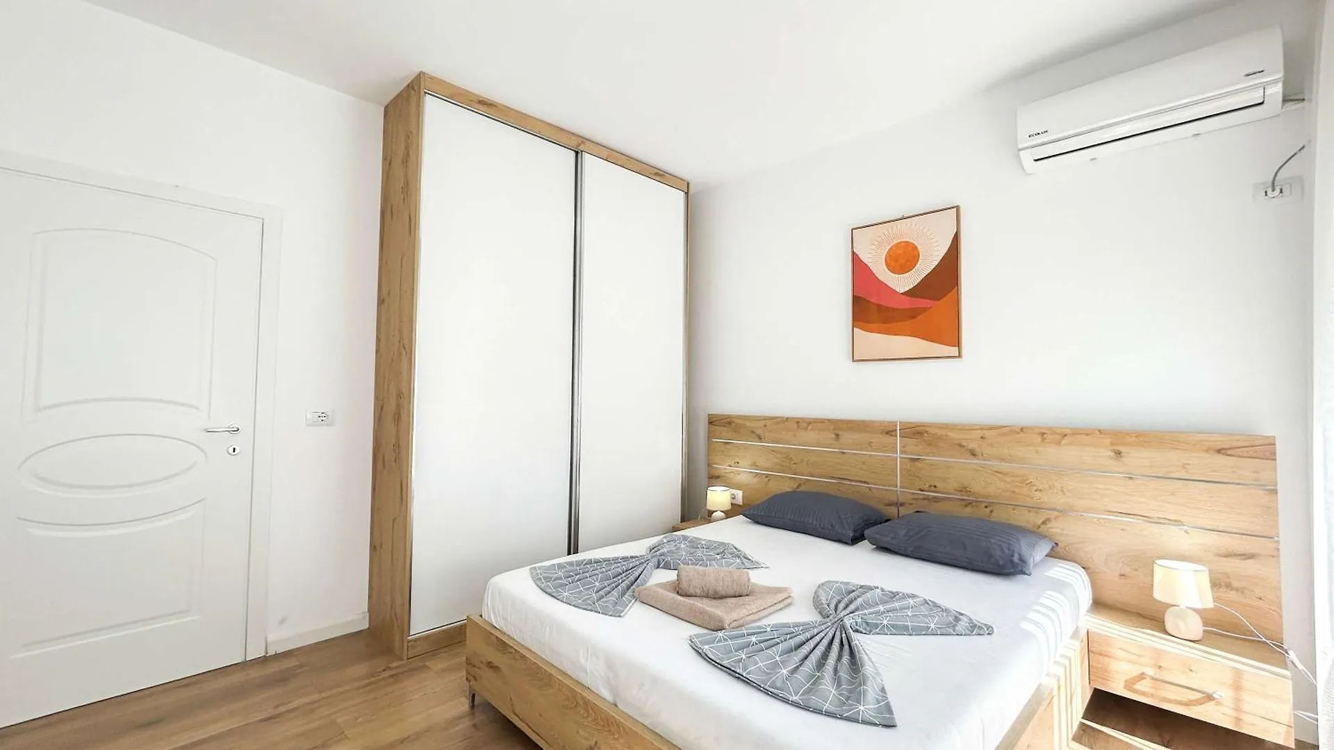 Royal 520 Apartment Durres Albania