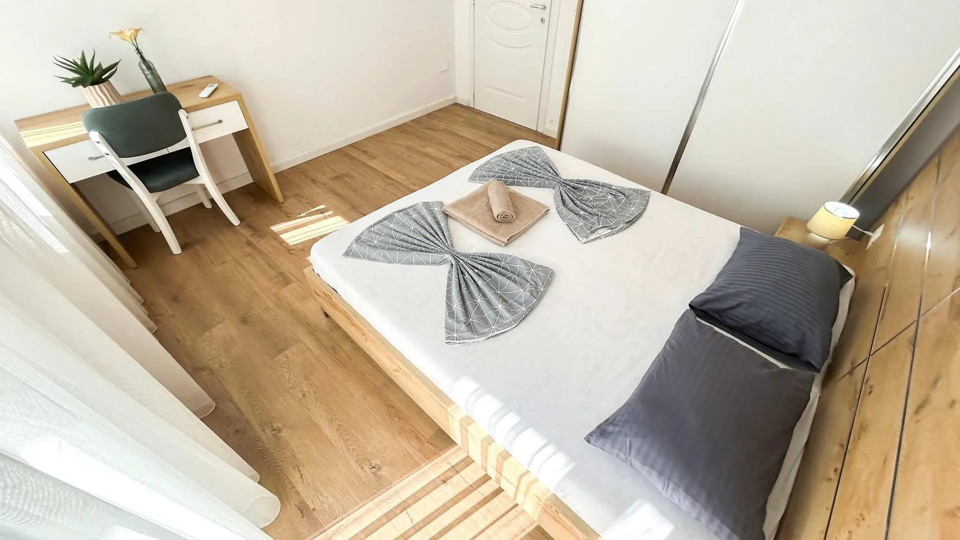 Royal 520 Apartment Durres 0*,  Albania