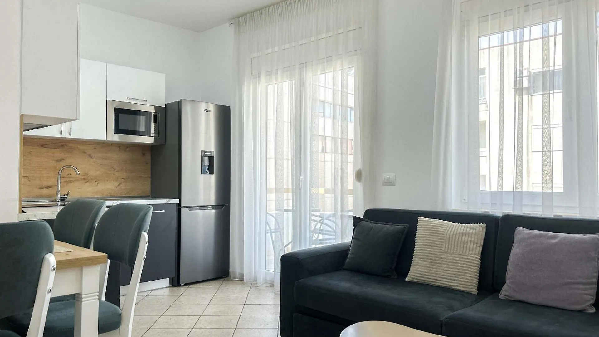 Royal 520 Apartment Durres