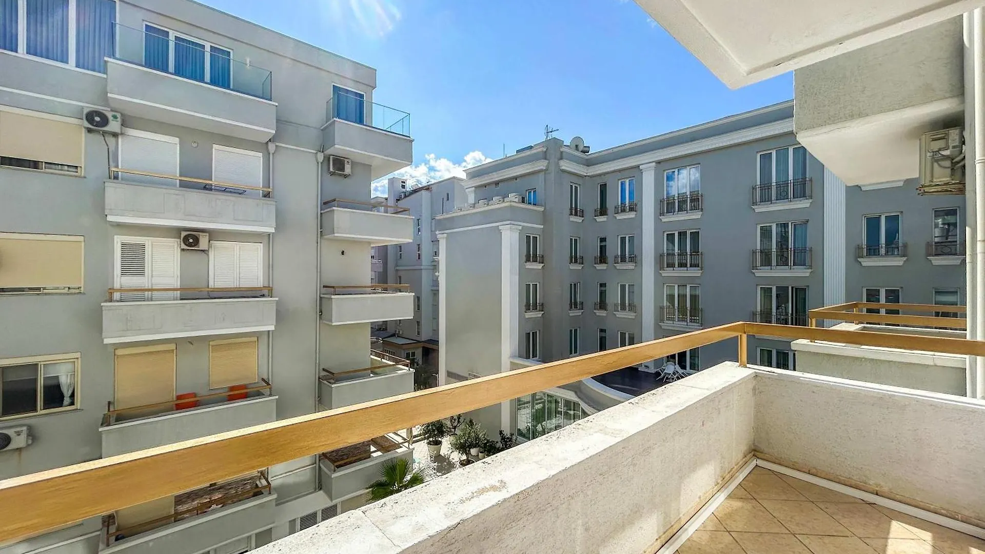 Royal 520 Apartment Durres Albania