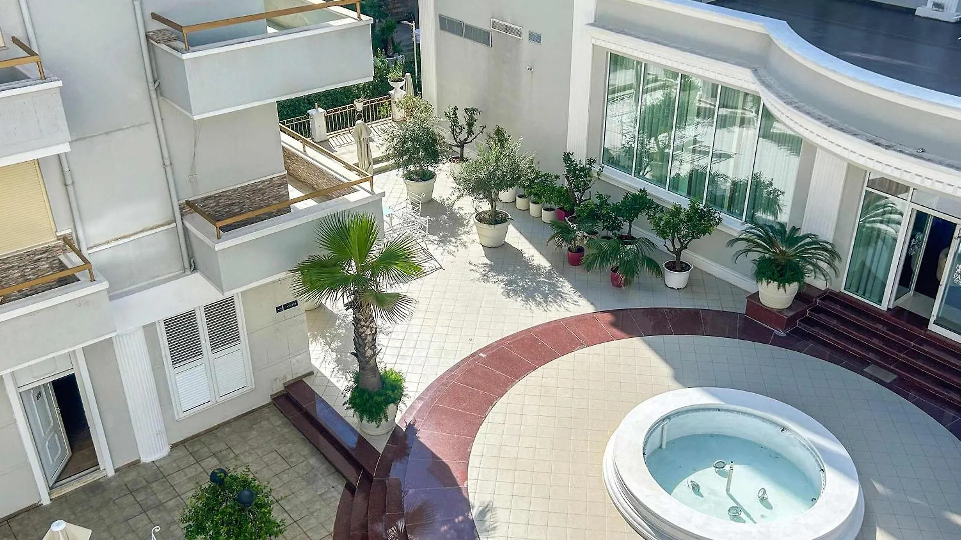 Royal 520 Apartment Durres 0*,  Albania